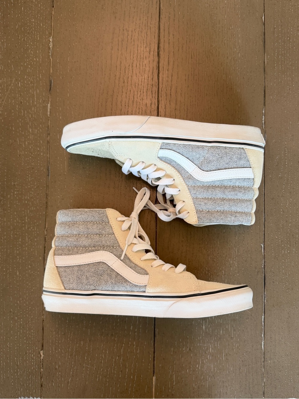 Vans Sneakers Women’s Sk8-Hi Turtle Dove White/Gray High Top Shoes • Size 7.5
